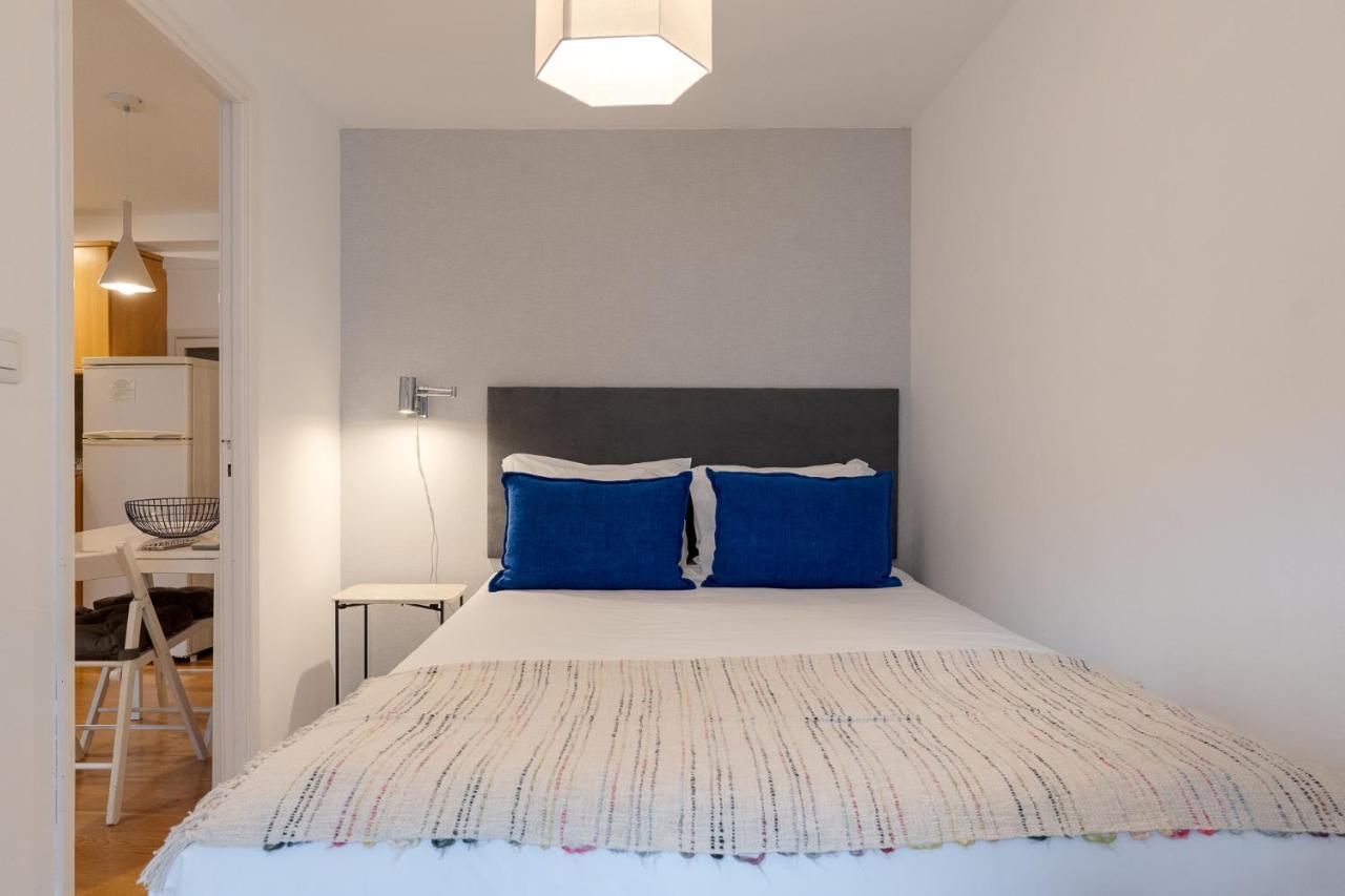 Contemporary Apartment In Chiado 3 Lisboa Kültér fotó