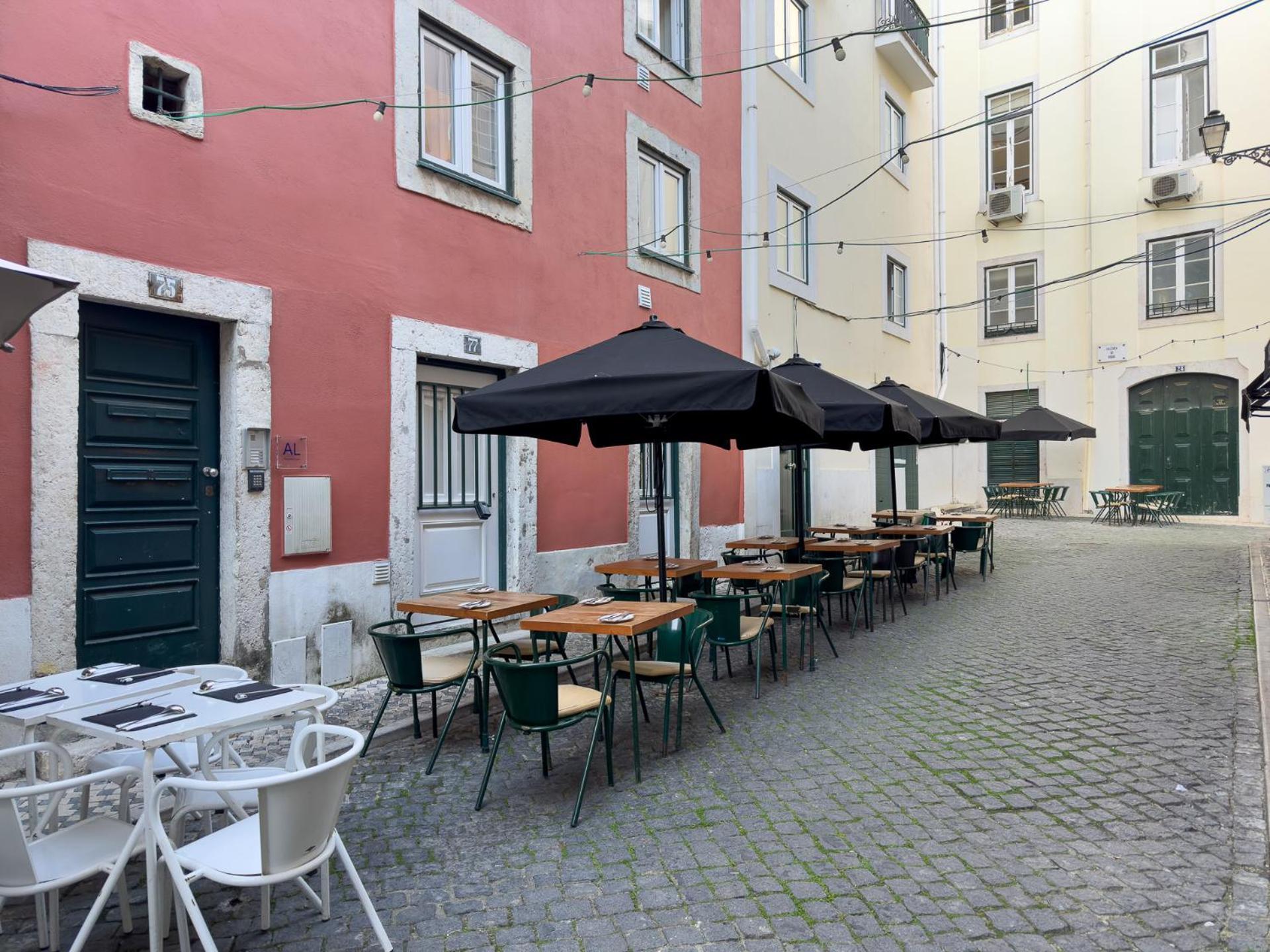 Contemporary Apartment In Chiado 3 Lisboa Kültér fotó